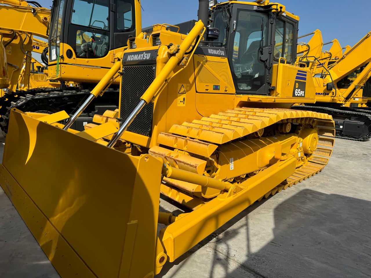 2025 Komatsu D65PX-16